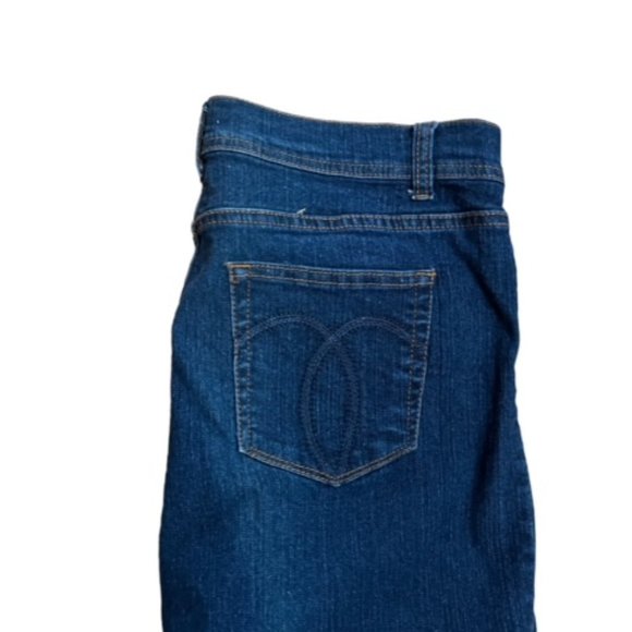 Jordache Jean - Picture 3 of 3